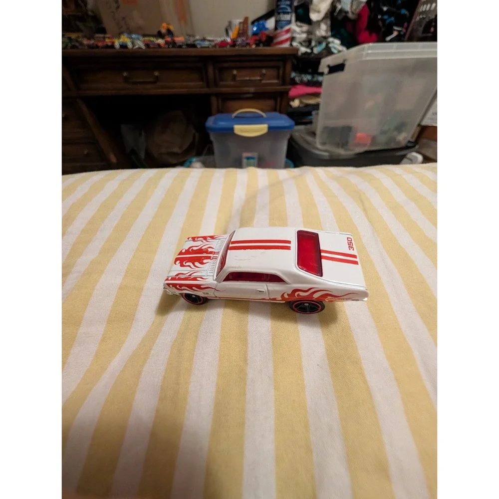 1968 350 SS Chevy Nova Red line Hot Wheels 2008 Mattel White And Red